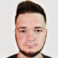 Денис Иванов