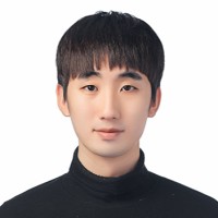 김민용