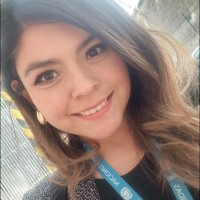 Janet León