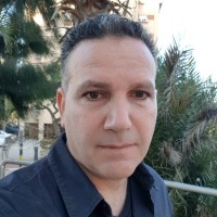 Avi Zohar