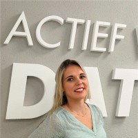 Nena De Vries