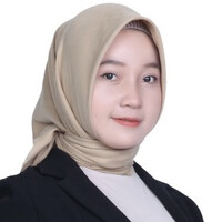 Putri Komalasari