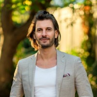 Anthony Savas
