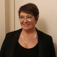 Isabelle Lozet