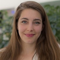 Anna Serraris