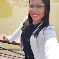 Flávia Santos