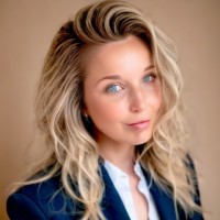 Nienke Veenstra