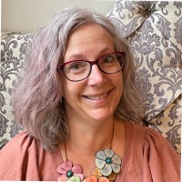 Laurie Reaves
