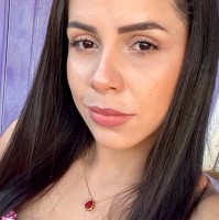 Caroline Albano Domingues