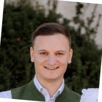 Stefan Neumeister