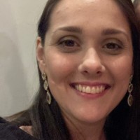 Débora Maria Izidoro Ross