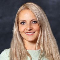 Katarína Ščecinová