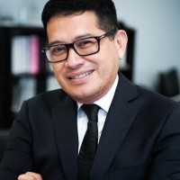 Roland Santos