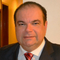 Eduardo Lira