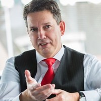 Dr. Ralf Schadowski