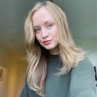 Nicole Lang