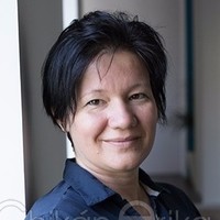 Tünde Debre