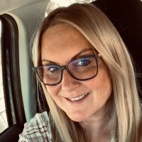 Lorraine Jeavons