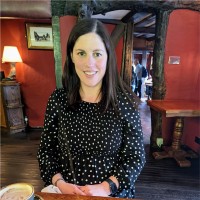 Dr Davina Ledermann