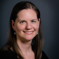 Lynn Holt