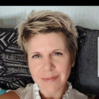 Julie Barnard