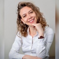 Andrea Lozano