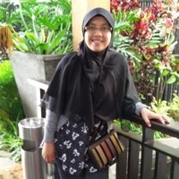 Ratih Nur Esti Anggraini