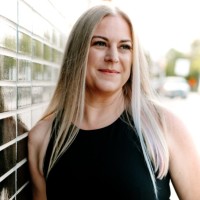 Laura Kuhl