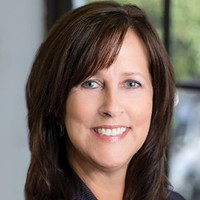 Donna Lynch