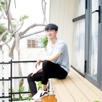 Hùng Quang