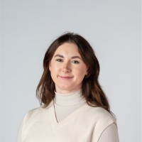 Isabelle V.