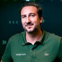 Felipe CalbucciFelipe Calbucci is an Influencer