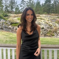 Pardis P.
