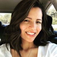 Claudia Flores