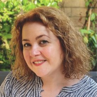 Lynda Davis
