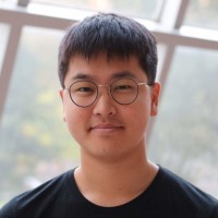 Yong Su Lee