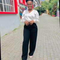 Zinzi Ngxongwana