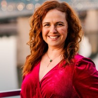 Elizabeth Furst