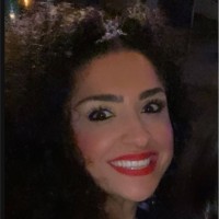 Nicole Papazoglou, Mba