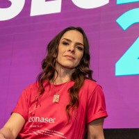 Thais Cabral