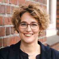 Claudia Schwarzlose, Mhba