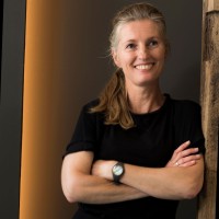 Linda Van den Wildenberg-  Van de Klundert