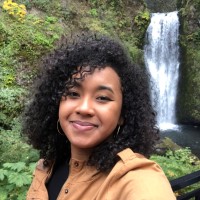 Alondra Feliz