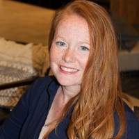 Jennifer Schroeder, Arm