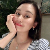 張馨月