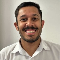 Robert Moraes