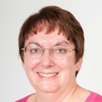Linda Barnes