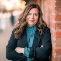 Tami Leach