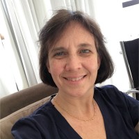 Ana Claudia A. B. Segatti
