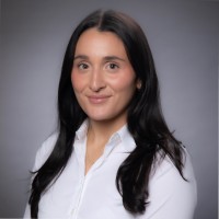 Cristina Bay, Mba